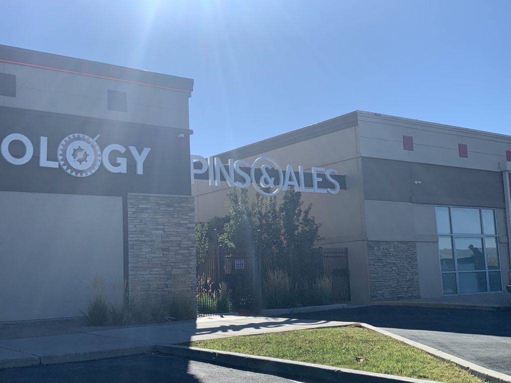 to show the street view of the pins and ales courtyard in draper utah